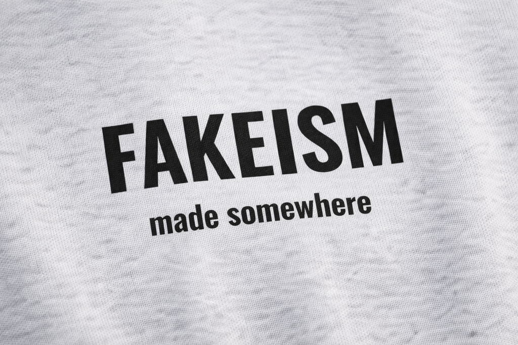 FAKEISM Essential Cropped Hoodie
